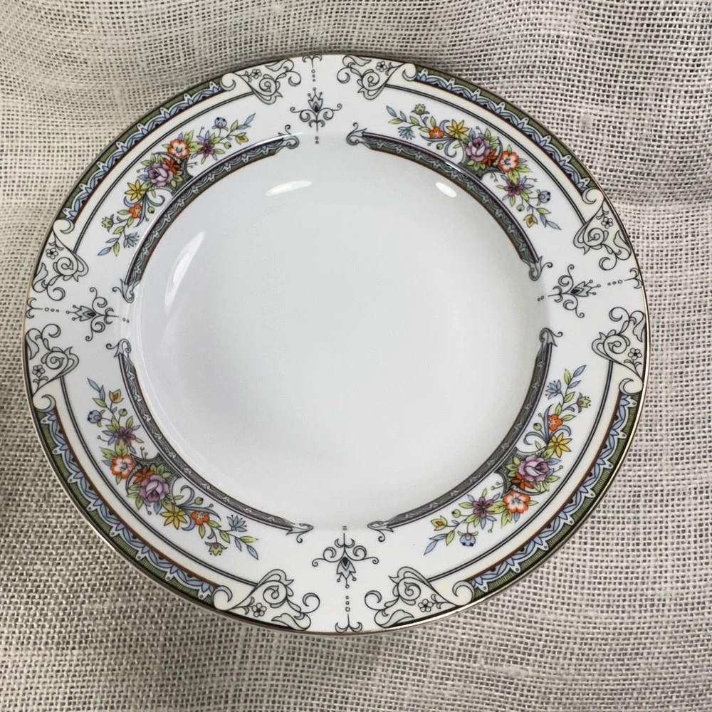 Mikasa Cambridge L9015 Fine China Japan Rim Soup Bowls Set 3 Floral Gold